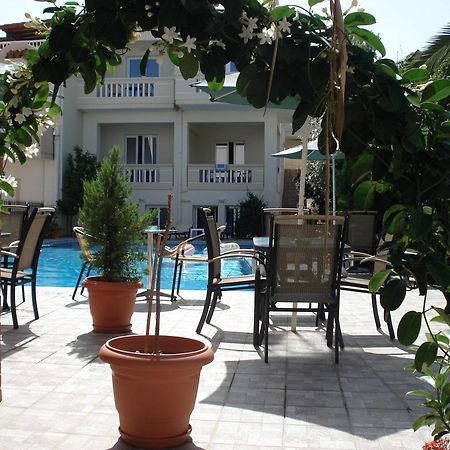 Akatos Hotel Agia Marina Dış mekan fotoğraf