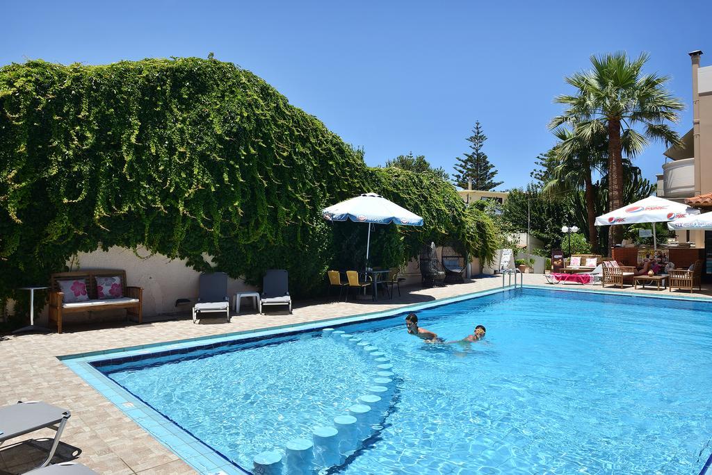 Akatos Hotel Agia Marina Dış mekan fotoğraf