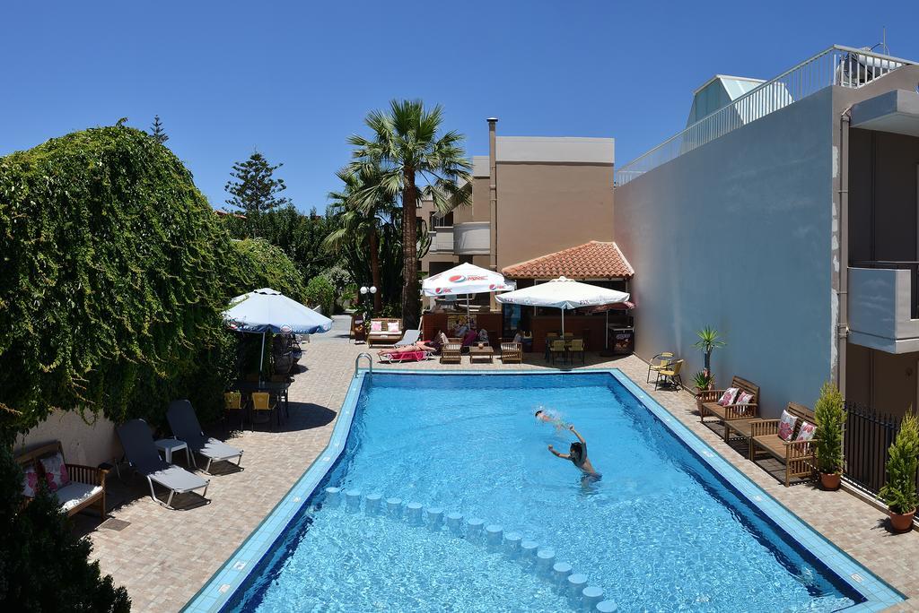 Akatos Hotel Agia Marina Dış mekan fotoğraf