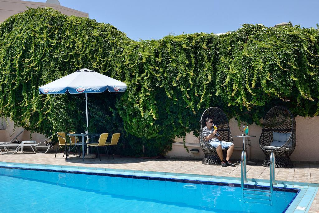 Akatos Hotel Agia Marina Dış mekan fotoğraf