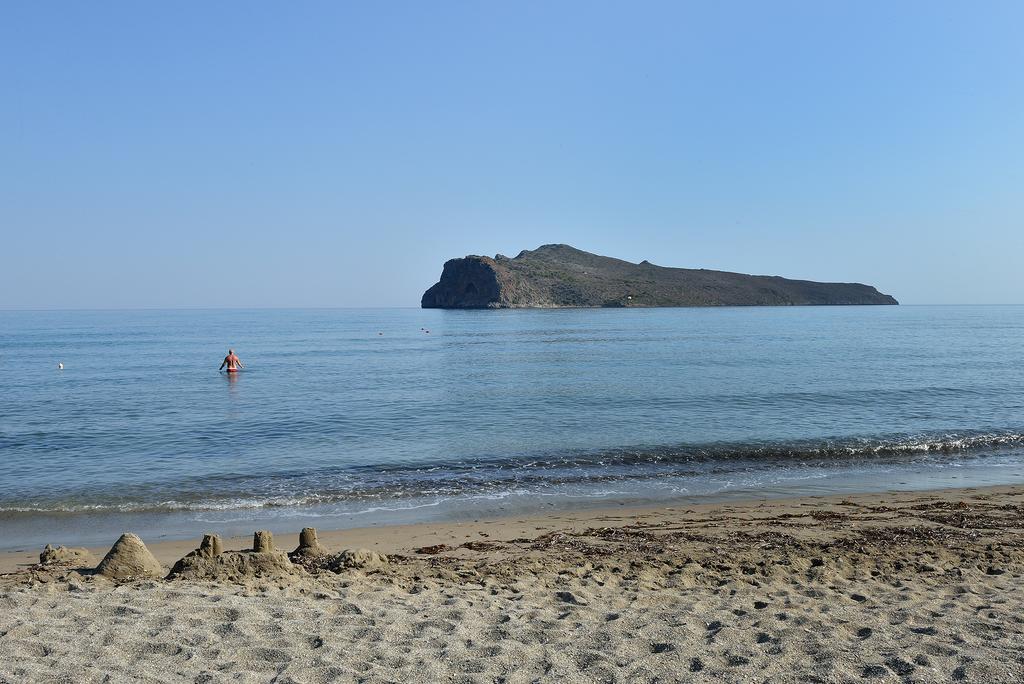 Akatos Hotel Agia Marina Dış mekan fotoğraf